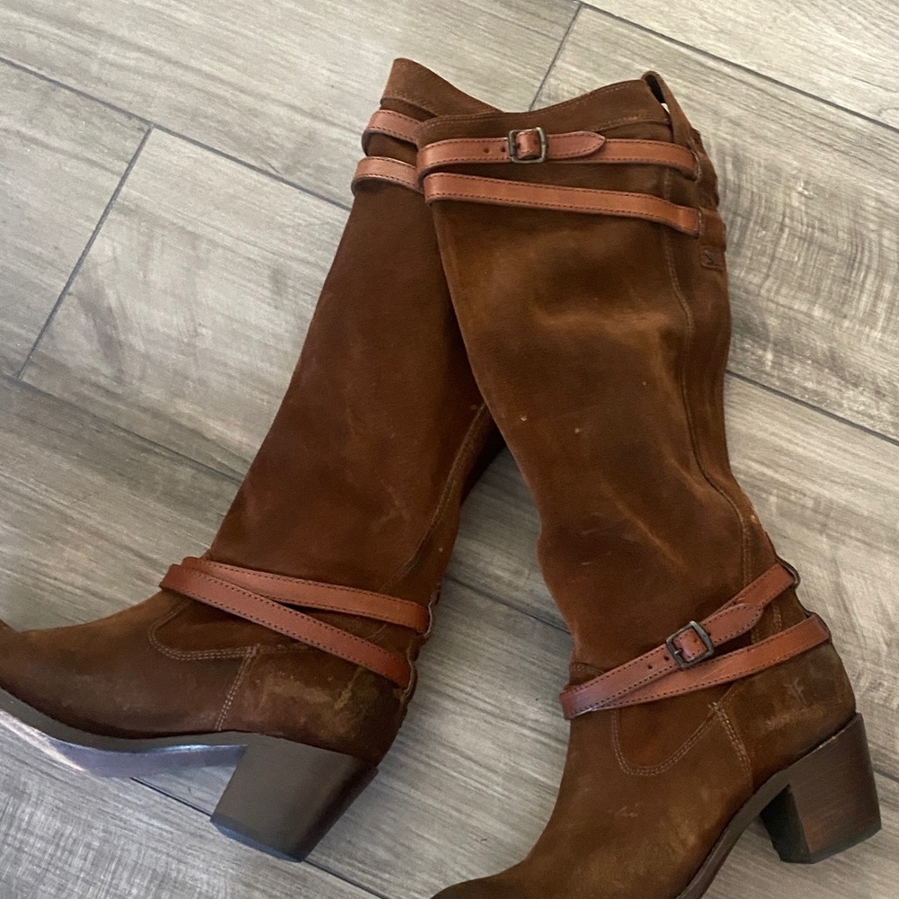 Frye Chestnut Leather Heeled Boots